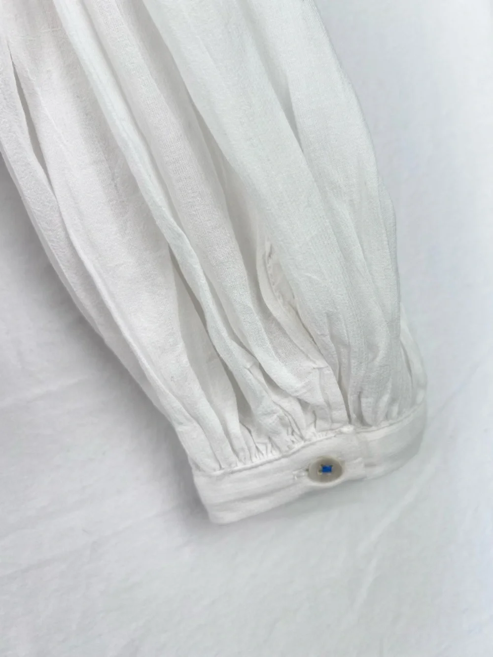 Anthropologie Long-Sleeve Lace Blouse White Blue Sz S Embroidered Beaded Relaxed - Picture 11 of 16